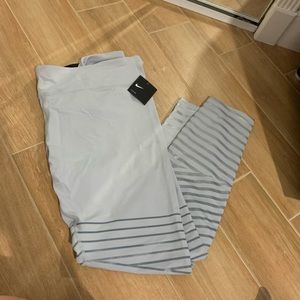 Nike leggings